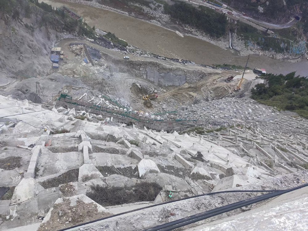 雙江口水電站3#導(dǎo)流洞項(xiàng)目