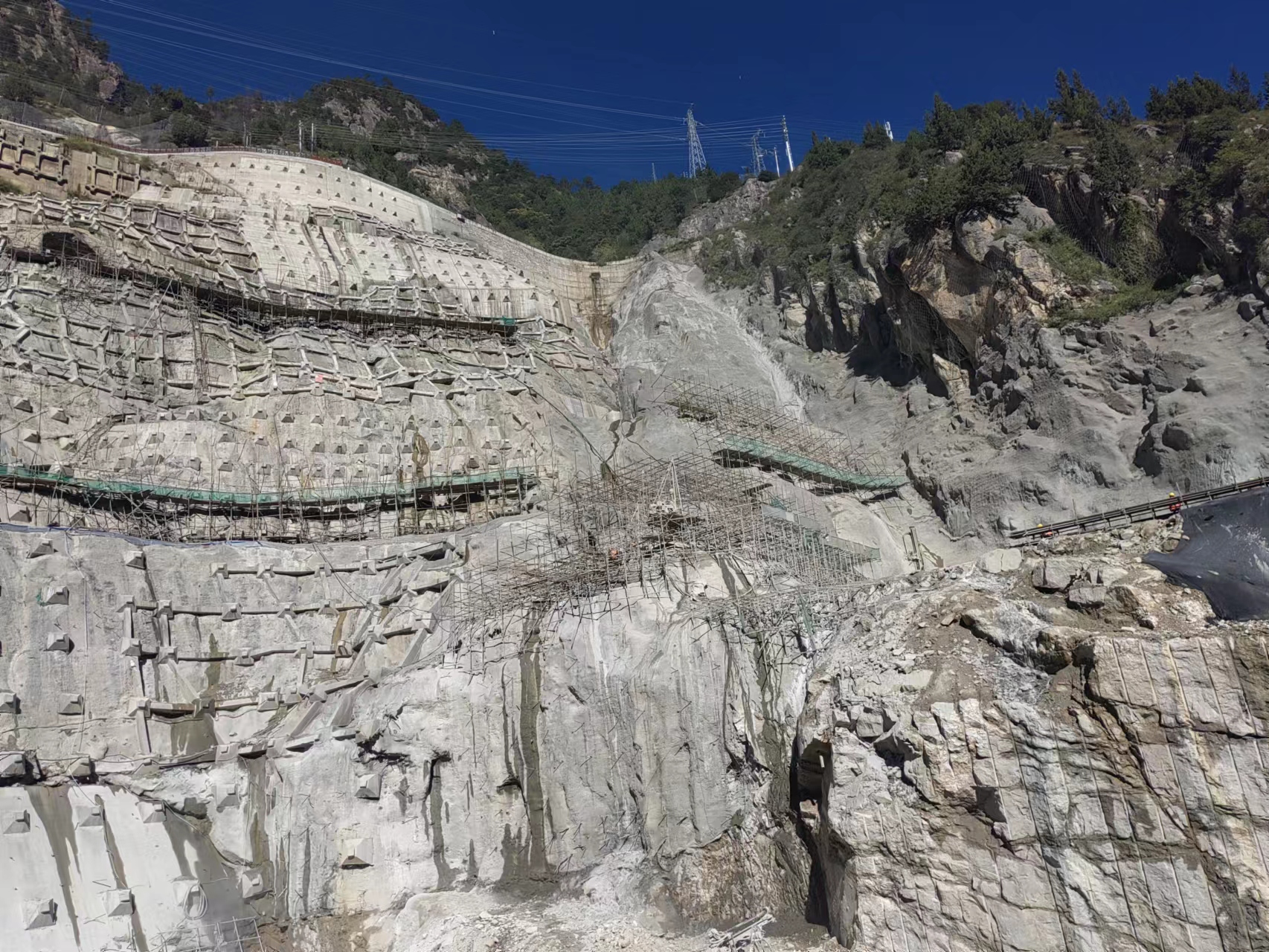 雙江口水電站3#導(dǎo)流洞項(xiàng)目