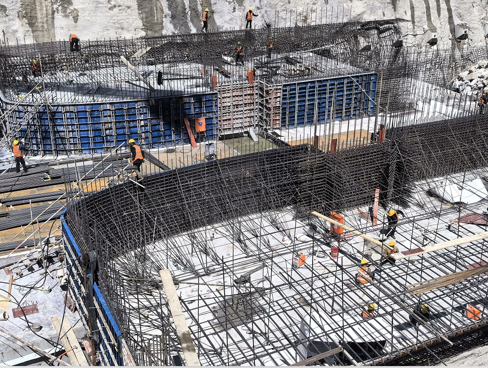 雙江口水電站--3#導(dǎo)流洞進(jìn)水塔閘室鏡面混凝土項目